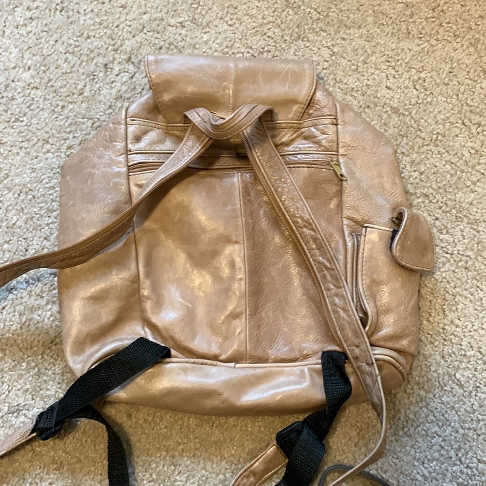 VTG Tan Leather Backpack Adjustable Strap Snap Western Boho Unisex Convertible - Picture 12 of 16